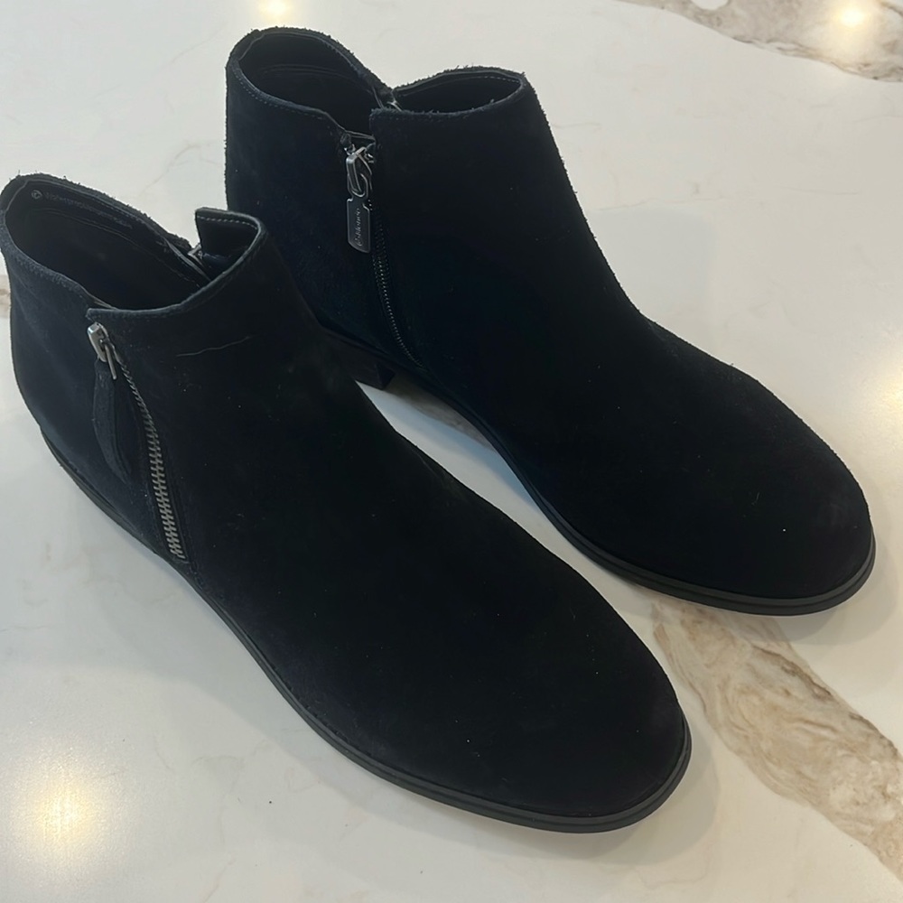 NWT Blondo ankle boots
